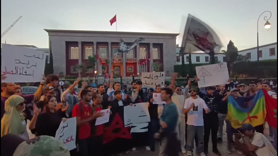 المغرب يتعهد بإصلاحات بعد احتجاجات الشباب