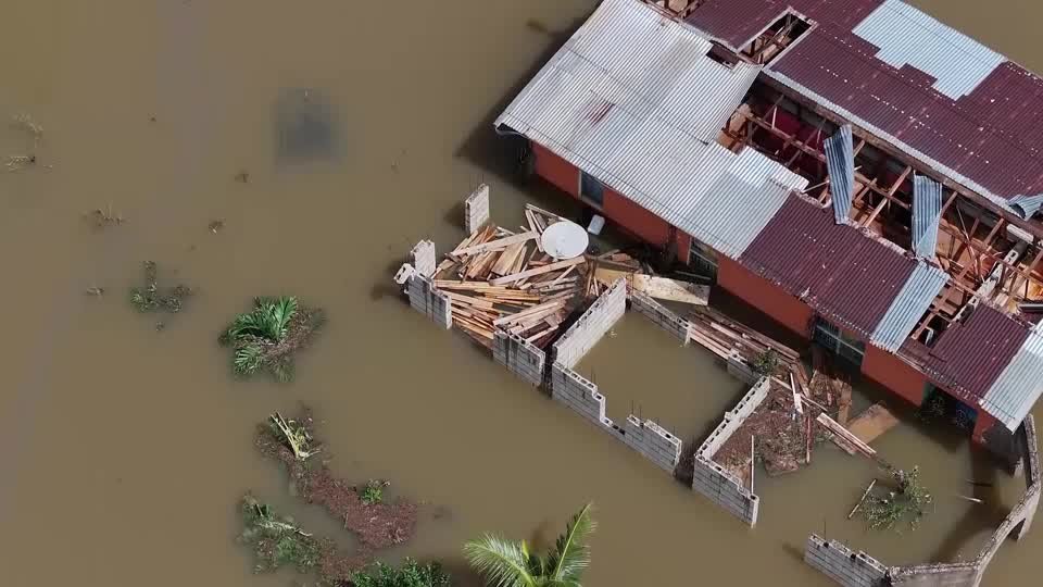 إعصار ميليسا يدمر جامايكا