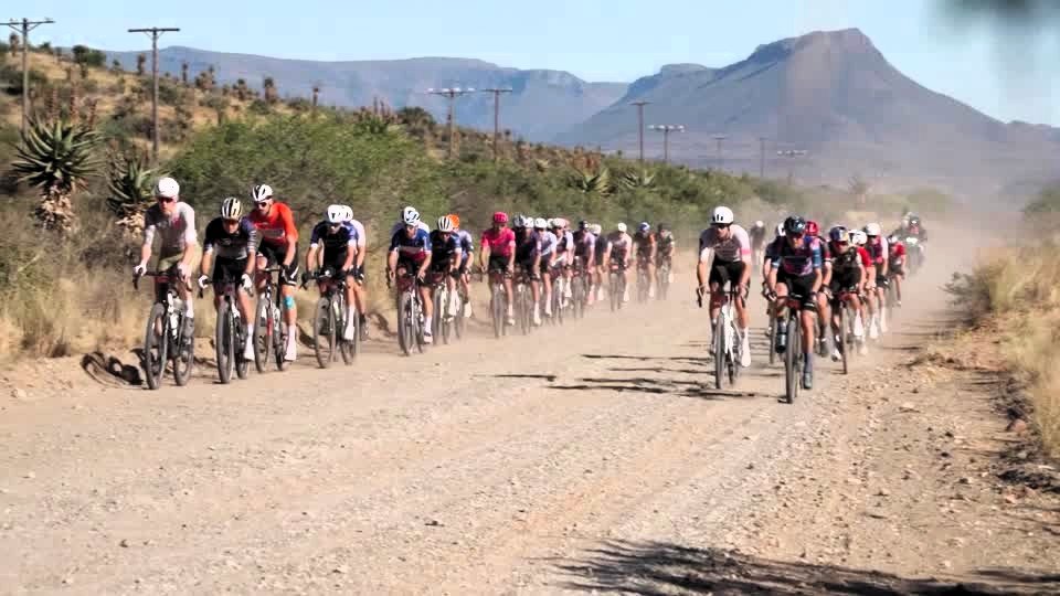 بيرز ودوبو-بريفو يحافظان على الصدارة بعد المرحلة الثالثة