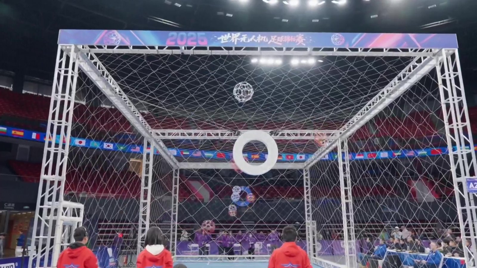 الصين تحصد نصيب الأسد في بطولة العالم لكرة قدم الطائرات المسيّرة