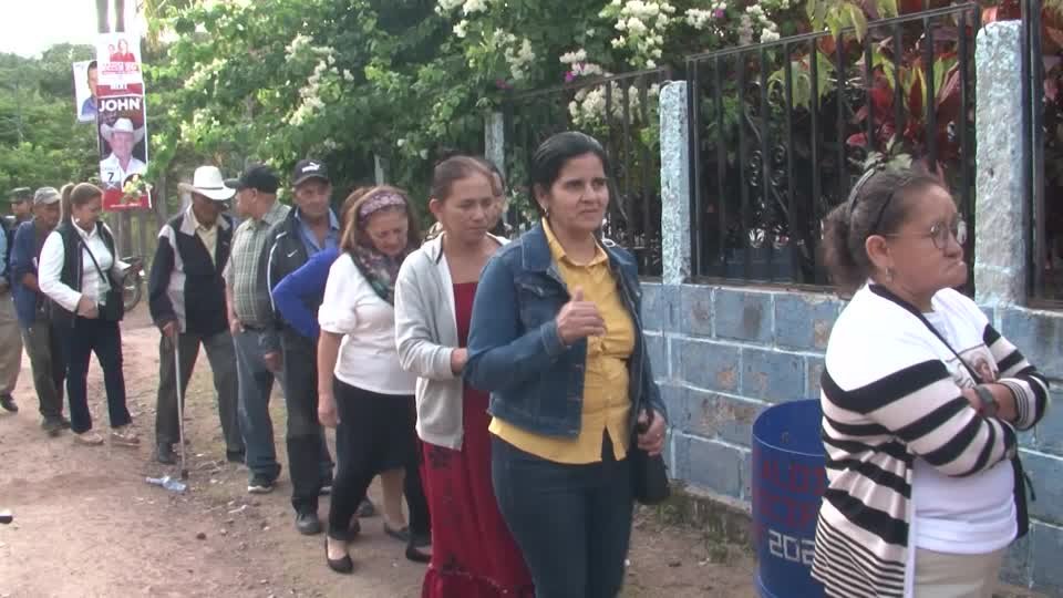 تصويت بلدة هندوراسية قد يحسم نتيجة الانتخابات