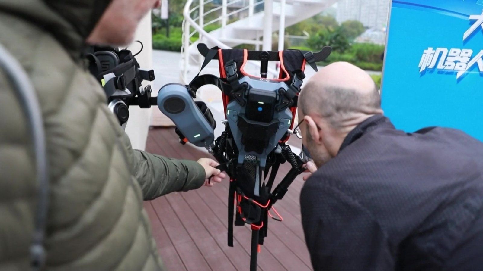 عرض روبوتات في معرض شنتشن