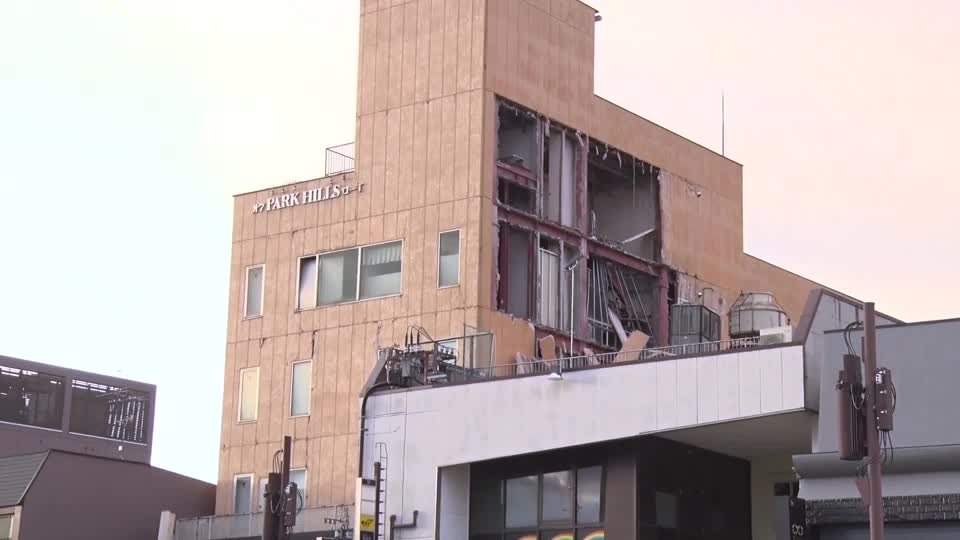 اليابان ترفع التحذيرات بعد زلزال قوي