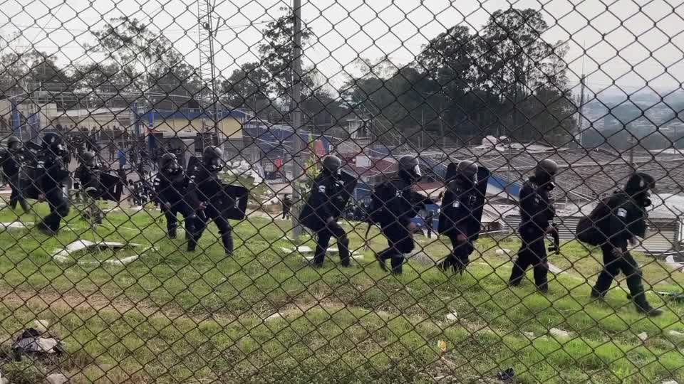 غواتيمالا تعلن حالة حصار