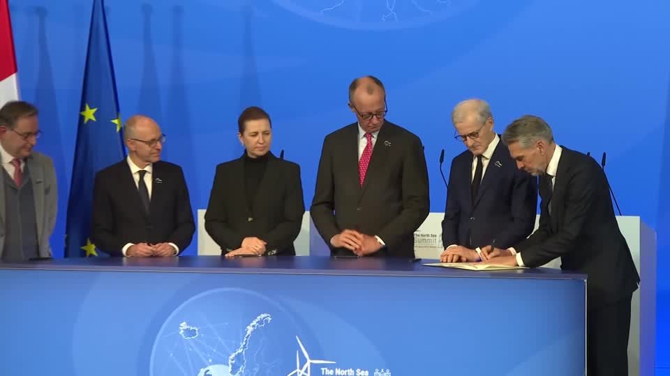 أوروبا تتعهد بتوليد ١٠٠ غيغاواط من طاقة الرياح