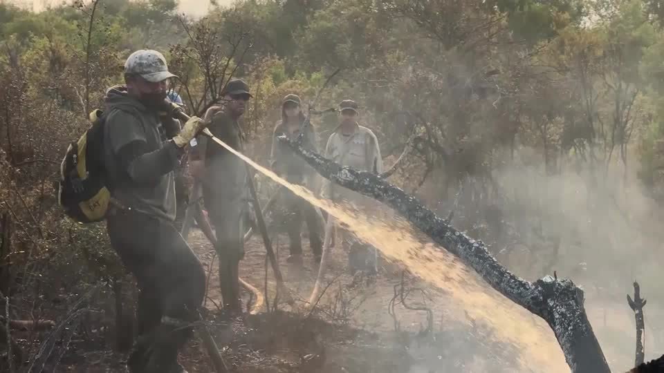 حرائق الغابات تهدد بلدات باتاغونيا في الأرجنتين