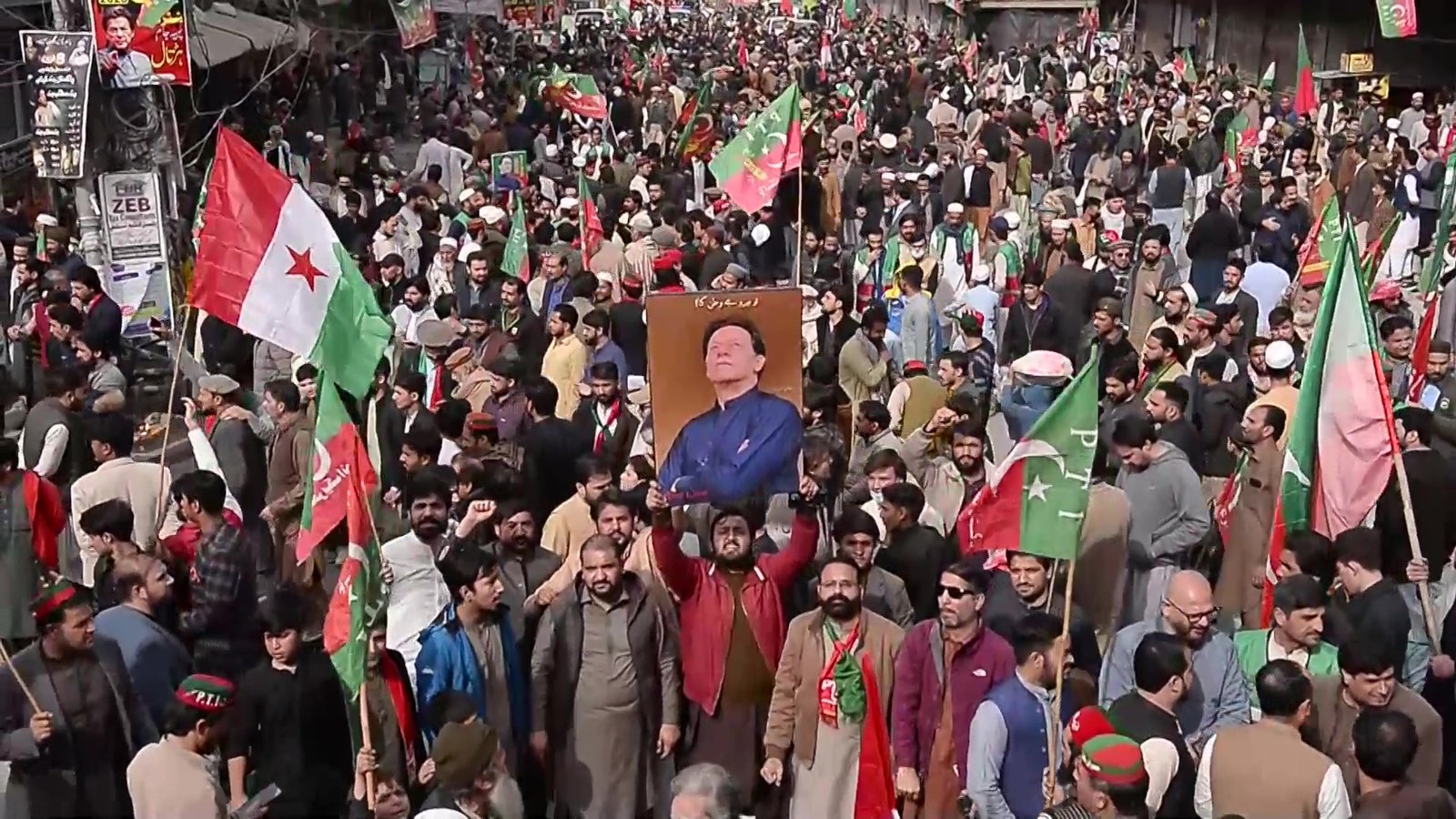 المعارضة الباكستانية تدعو إلى إضراب بسبب مزاعم تزوير