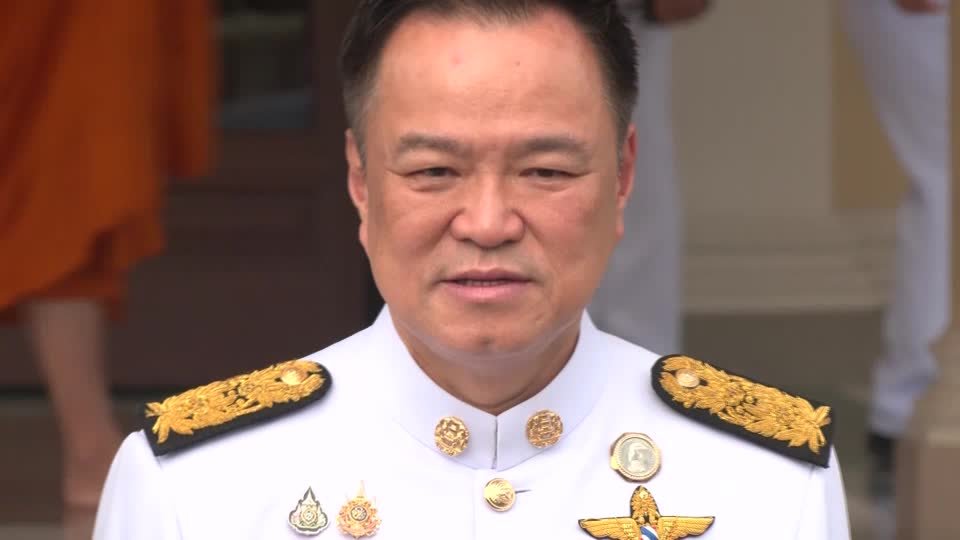 انتخاب أنوتين تشارنفيراكول رئيساً لوزراء تايلاند