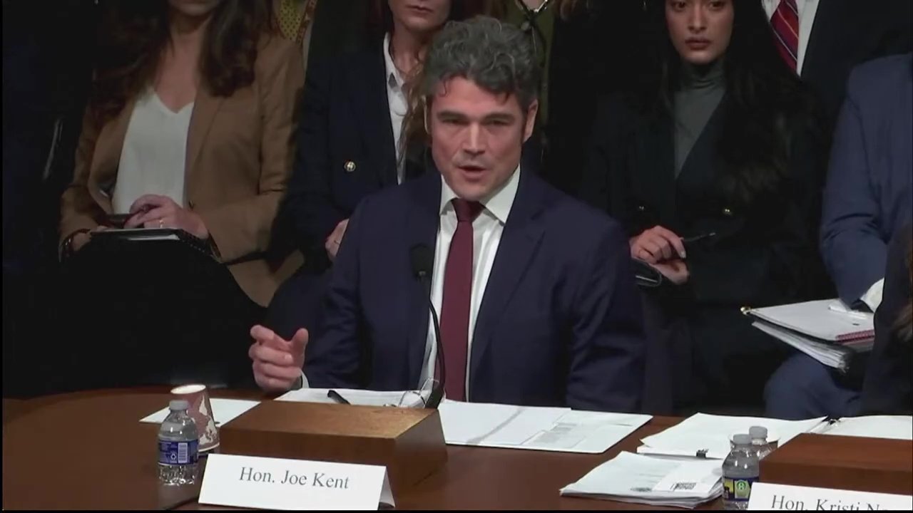 استقالة مسؤول مكافحة الإرهاب بسبب إيران