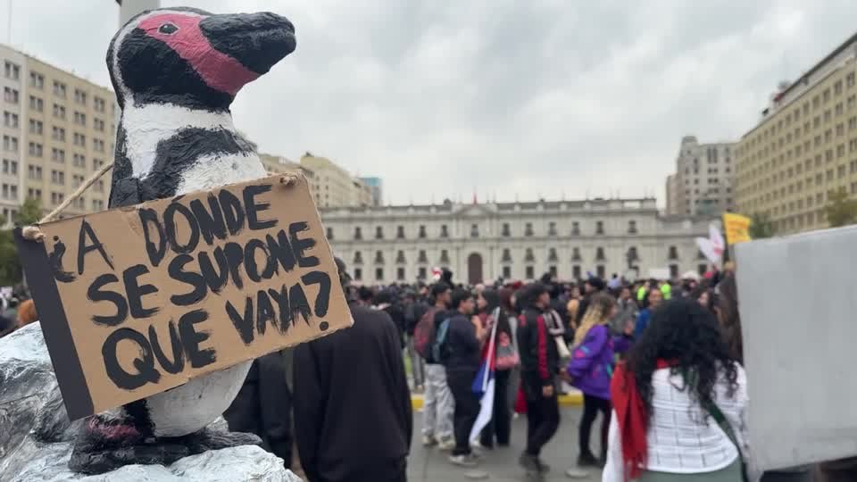 احتجاجات المياه في تشيلي ضد تجميد مراسيم