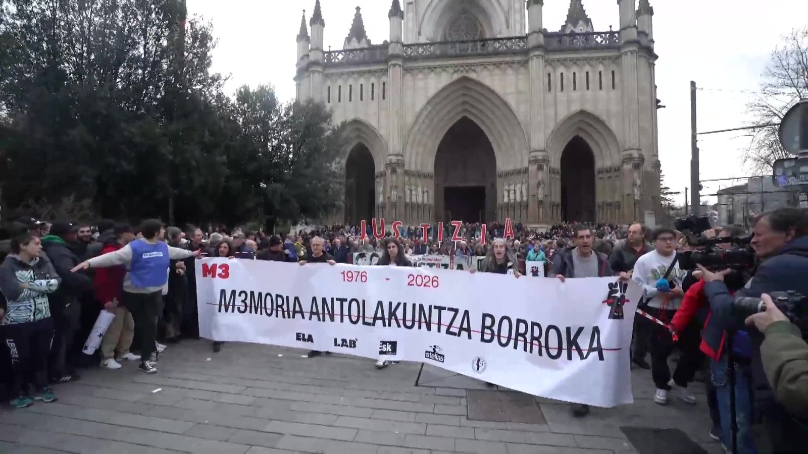 فيتوريا تحيي ٥٠ عامًا على المجزرة