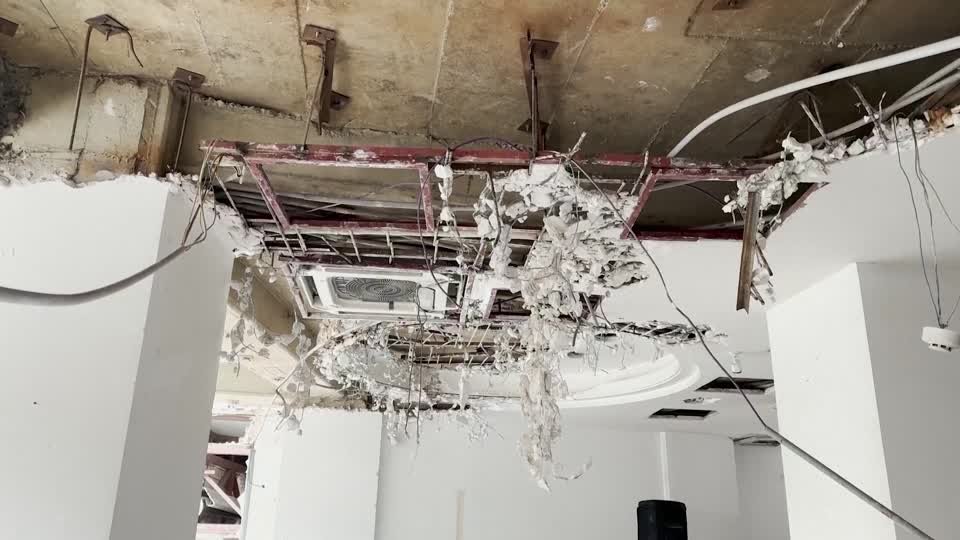 طهران تقول إن الضربات أصابت منازل