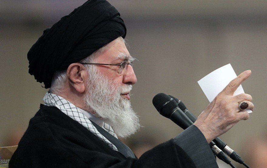 التلفزيون الإيراني يعلن مقتل خامنئي