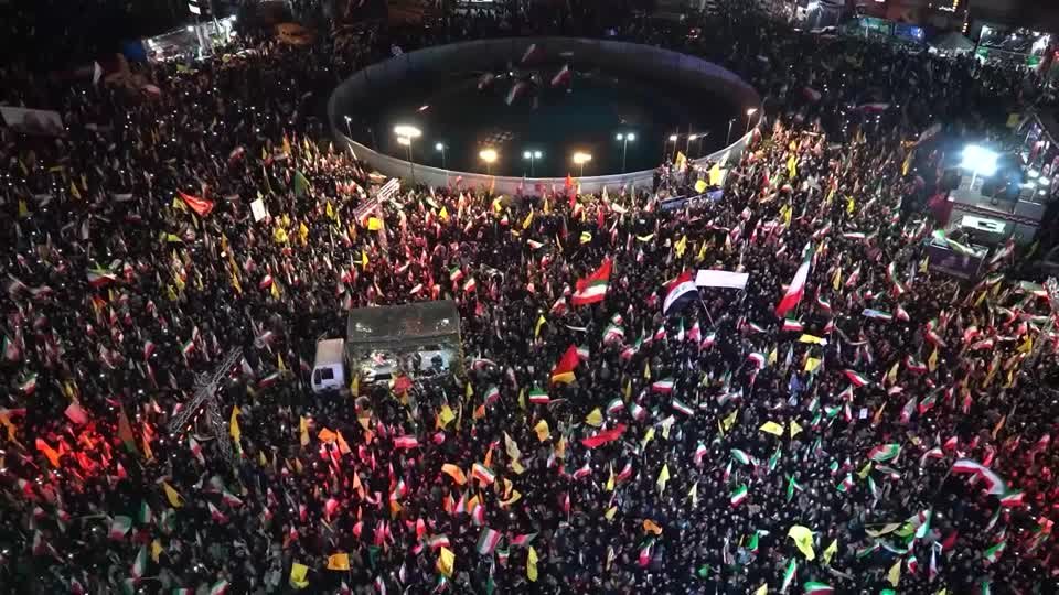 تشييع حاشد في طهران