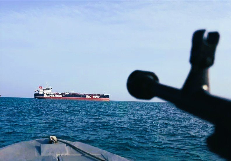 مظاهرات في طهران دعماً لموقف هرمز