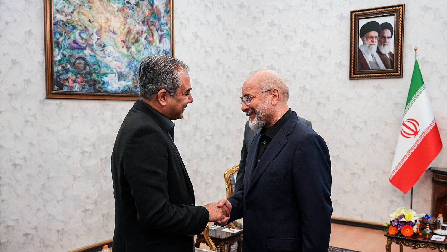 إيران تشيد بجهود الوساطة الباكستانية