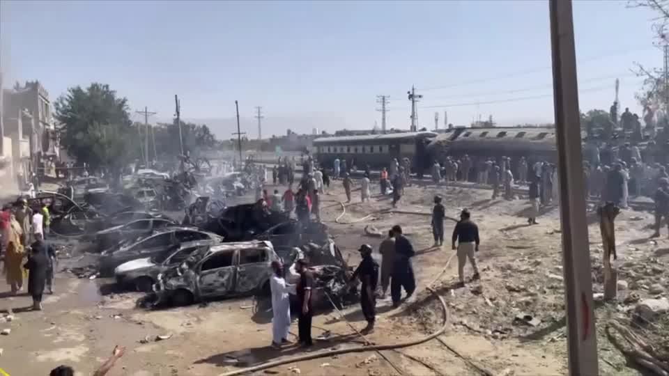 انفجار دموي يضرب قطاراً في كويتا