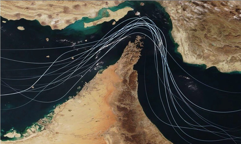إيران تلوّح بالتحكم بكابلات الإنترنت في هرمز