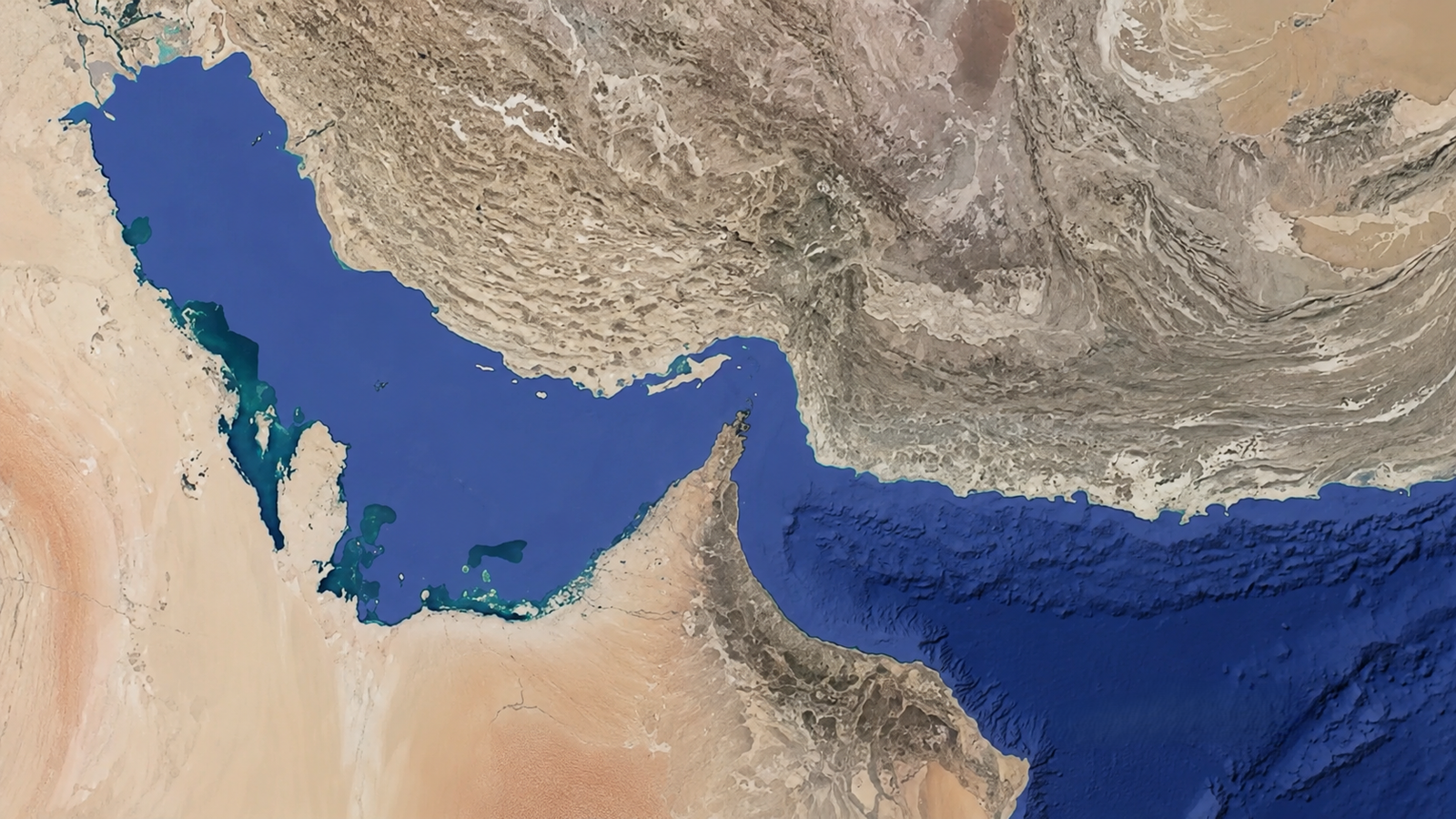 إيران و عُمان تنهيان الإطار الخاص بمضيق هرمز
