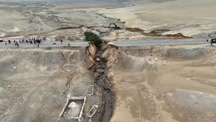 أمطار النينيو تعطل النقل والسياحة في بيرو