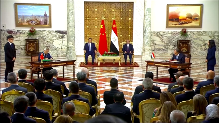 مصر والصين تعمقان العلاقات الاستراتيجية
