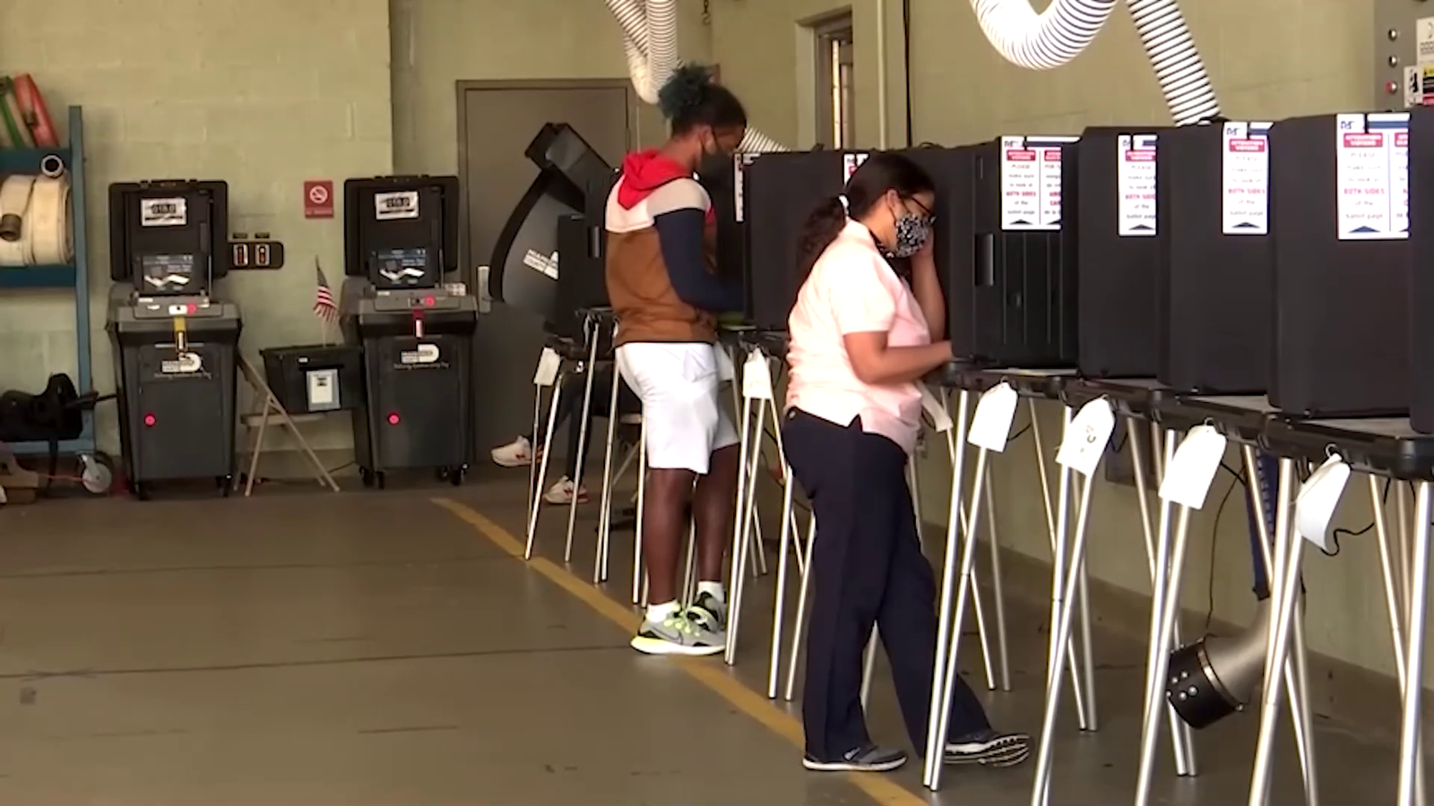 السيطرة على مجلس النواب الأمريكي في الميزان